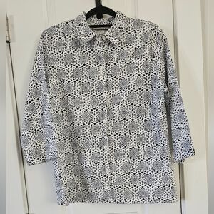 SAG HARBOR‎ Three-Quarter Sleeve Button-down Blouse Size Medium